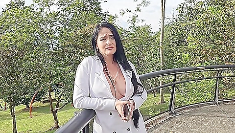 Caliente Milf De Tetas Grandes Es Follada En Mi Carro, Amateur Pov - Jean Paul Oficial